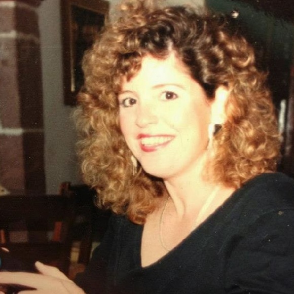 Meet your Posher, Gretchen - Picture 1 of 1